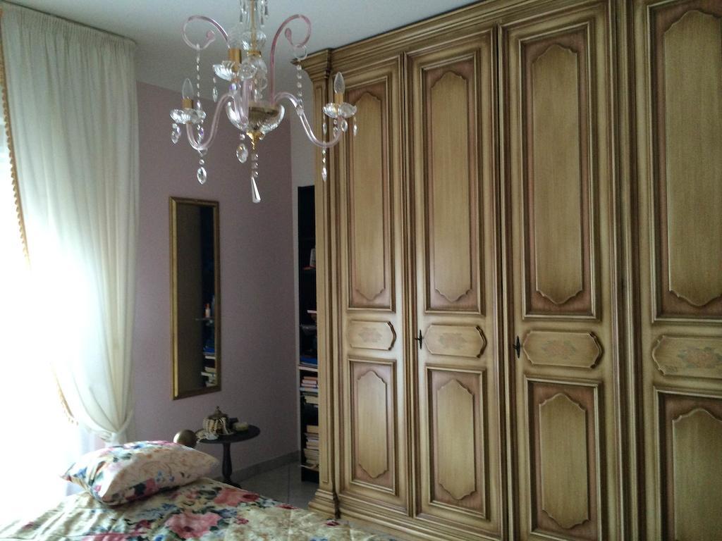 B&B Mirella Citta Sant'Angelo Rum bild