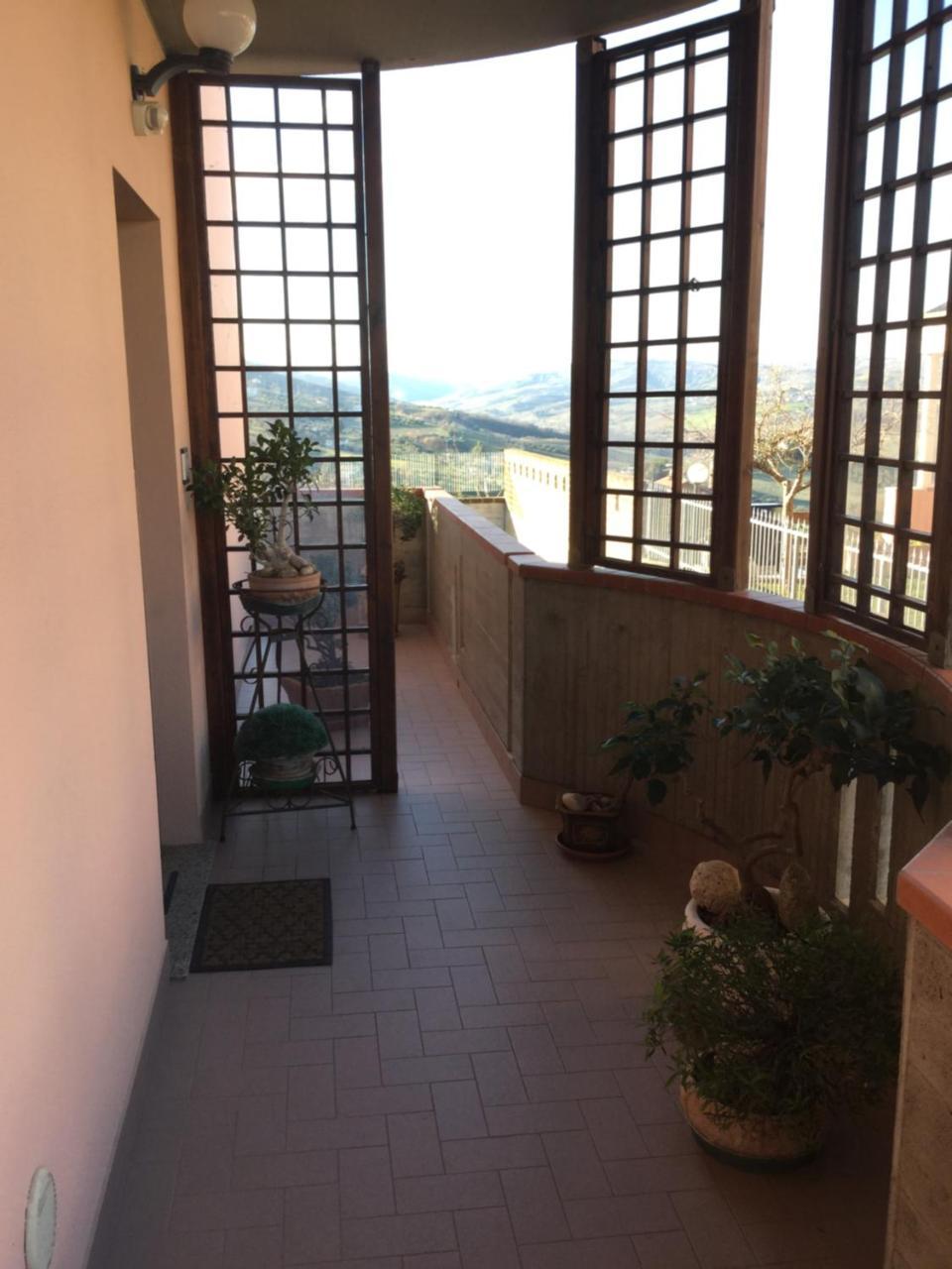 B&B Mirella Citta Sant'Angelo Exteriör bild